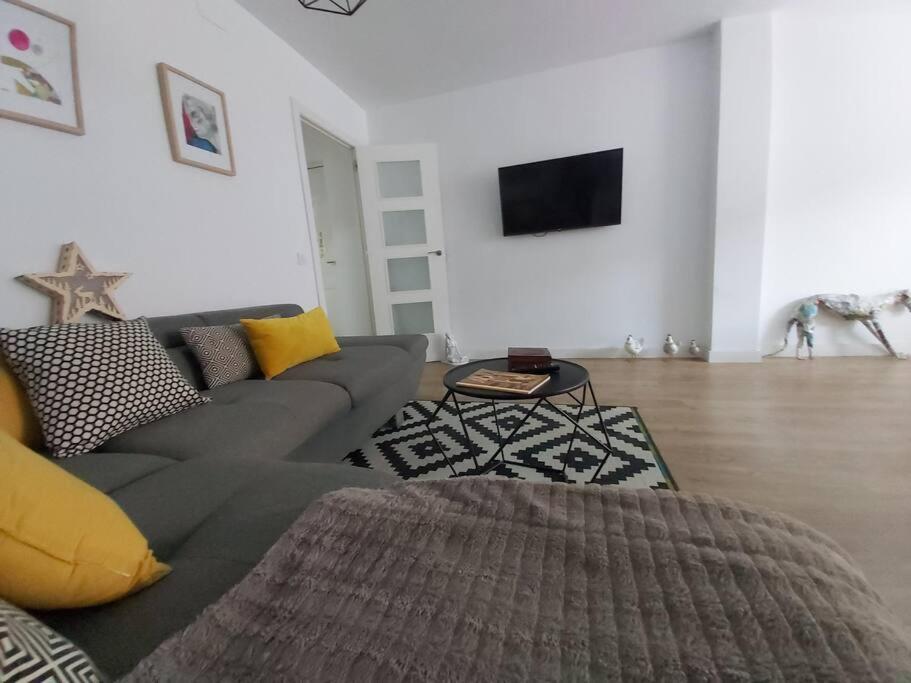 Luminoso Apartamento En El Centro, Con Mucho Arte Seville Luaran gambar