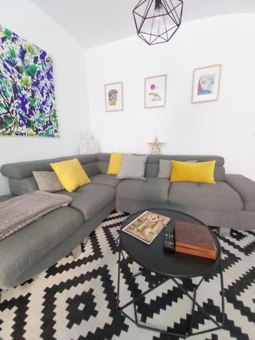 Luminoso Apartamento En El Centro, Con Mucho Arte Seville Luaran gambar