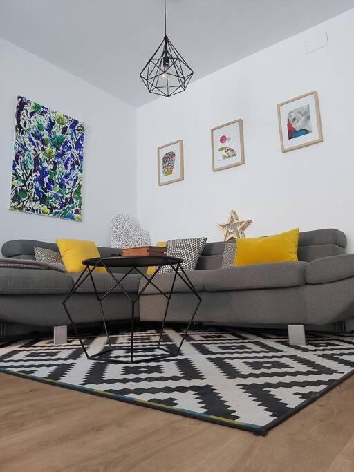 Luminoso Apartamento En El Centro, Con Mucho Arte Seville Luaran gambar
